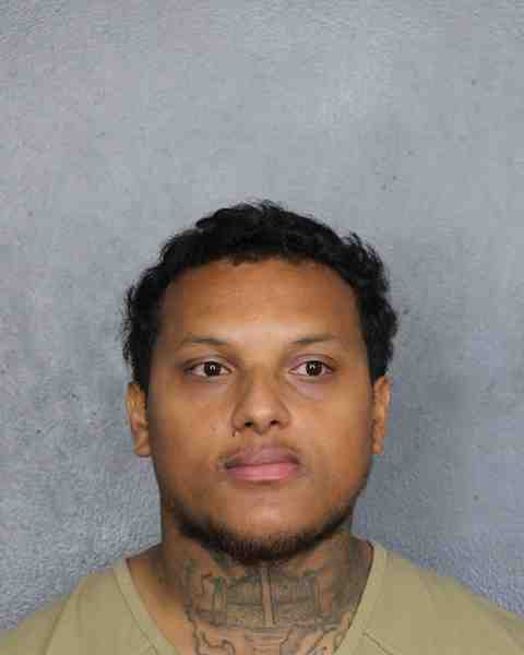 Booking photograph for CRUZ TEIXEIRA SALOMA, DANIEL