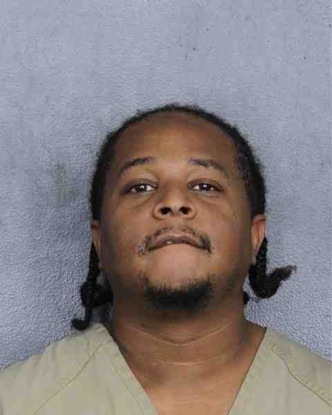 Booking photograph for LESBOTT, TEVIN