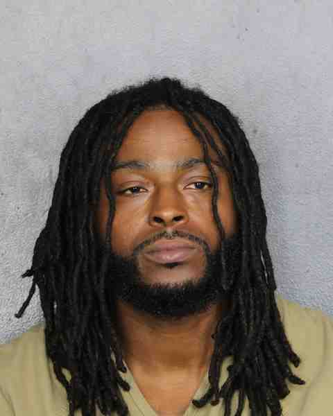 Booking photograph for REED, DYQUIN