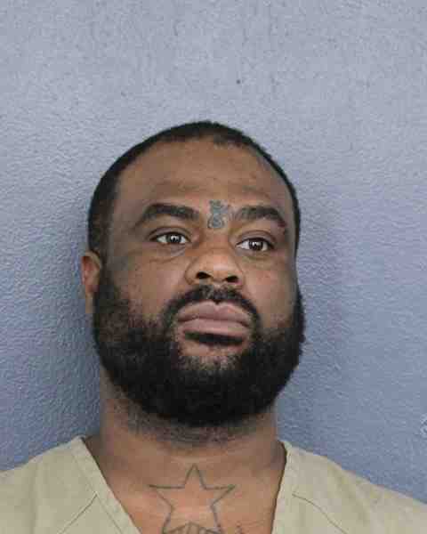 Booking photograph for GRANT, CHAVON