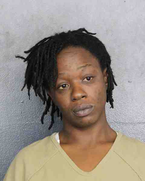 Booking photograph for SMITH, LATEFAH