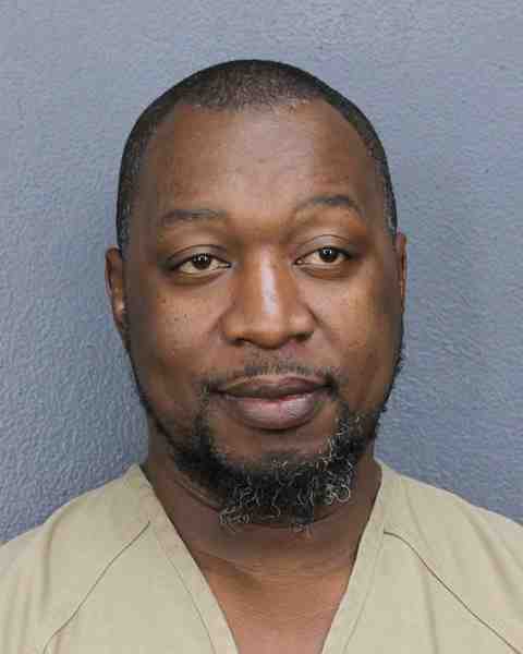 Booking photograph for LUNDI, EMMANUEL