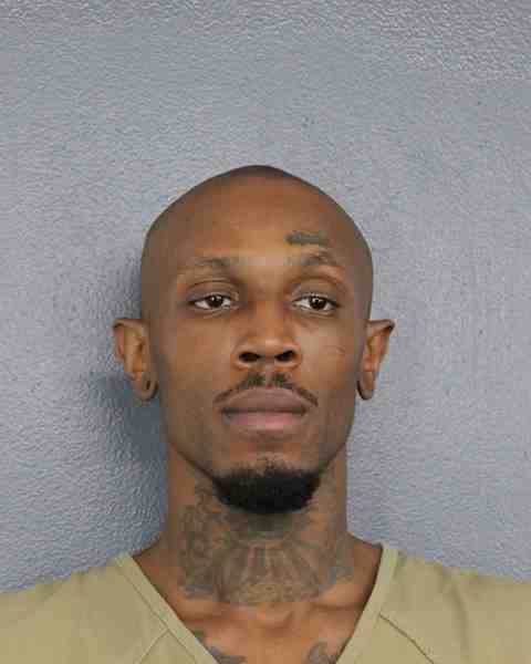 Booking photograph for HENDERSON, DESMOND