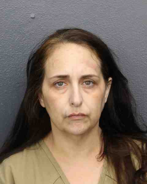 Booking photograph for NOVELO, JANNET