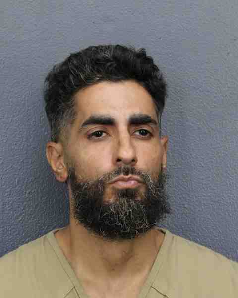 Booking photograph for ROJAS, LUIS